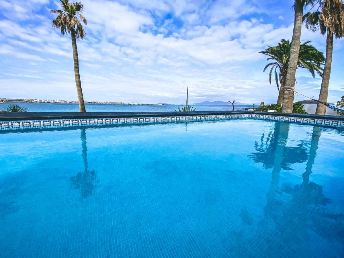Villa Los Flamencos By Veaco- Beachfront & Pool Corralejo Eksteriør bilde
