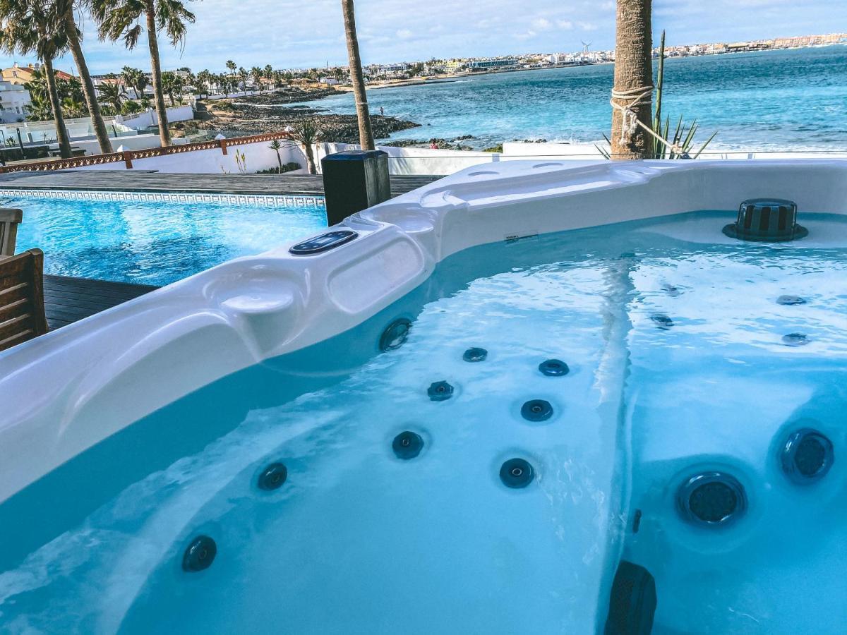 Villa Los Flamencos By Veaco- Beachfront & Pool Corralejo Eksteriør bilde
