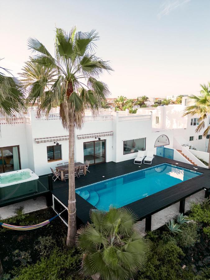 Villa Los Flamencos By Veaco- Beachfront & Pool Corralejo Eksteriør bilde